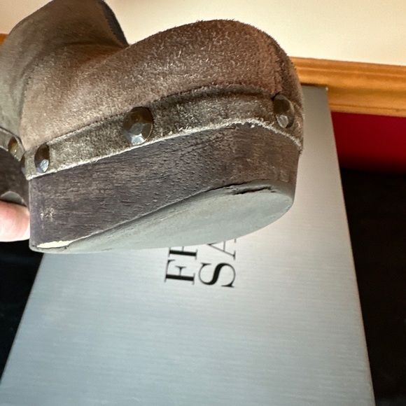 WOMEN'S FRANCO SARTO SUEDE CLOG/ MULES DARK BROWN/NAVY BLUE SIZE 7M - Picture 7 of 9